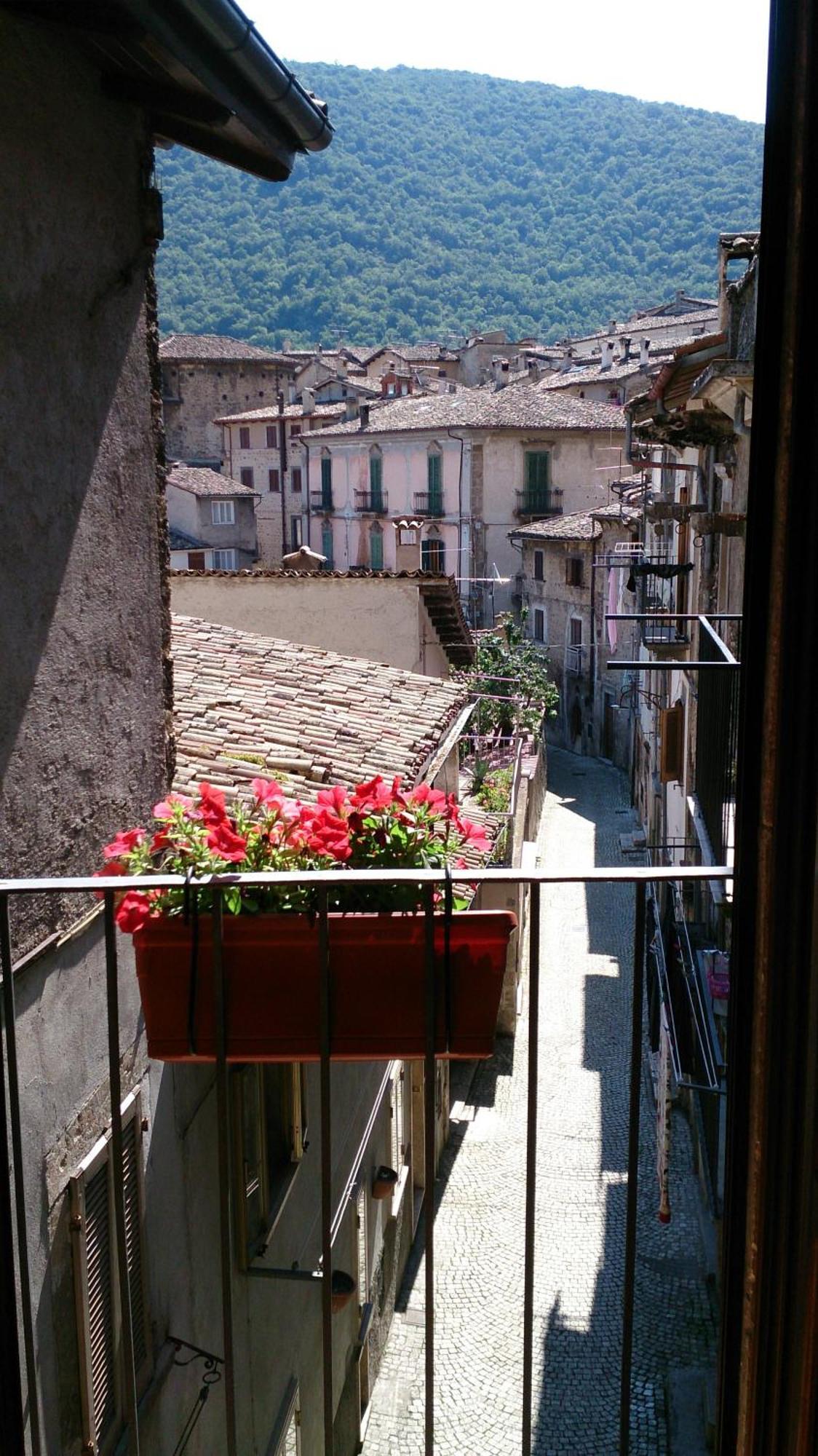 La Dimora Di D'Annunzio Bed & Breakfast Scanno Exterior photo