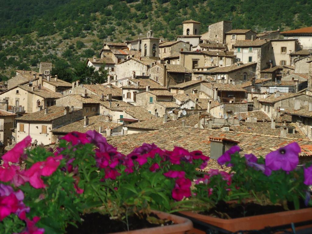 La Dimora Di D'Annunzio Bed & Breakfast Scanno Exterior photo